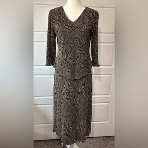 Connected Petite Women's‎ 10P Black Tan Abstract Print V Neck 3/4 Sleeve Peplum